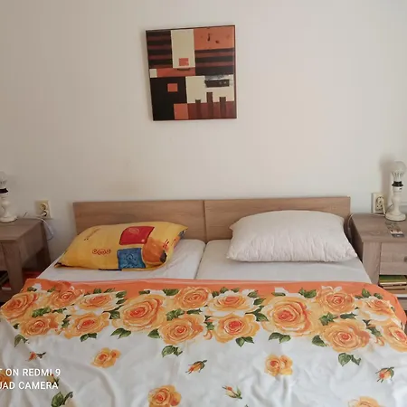 Apartman International 2-star Spacious 88 Sq M Várna