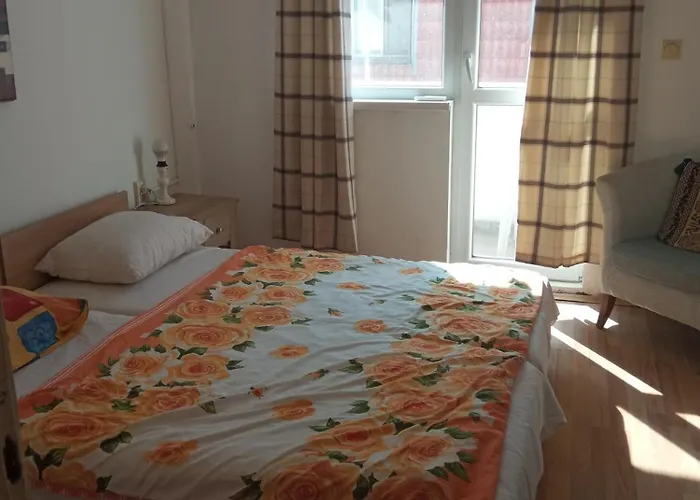 International 2-star Spacious 88 Sq M Lejlighed *